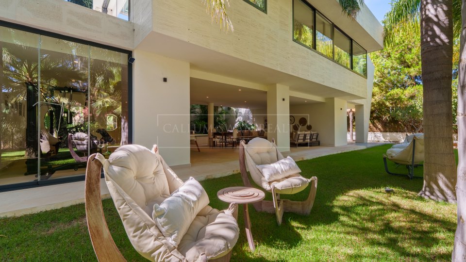 Marbella East, Private Contemporary Villa for Sale in Las Chapas, Marbella