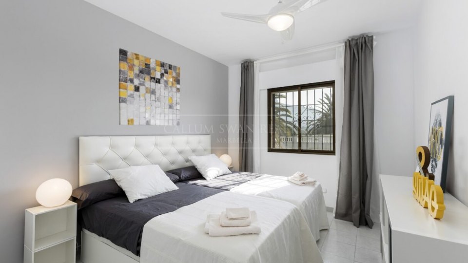 Nueva Andalucia, Amplia villa con potencial de renovación en venta en Nueva Andalucía, Marbella