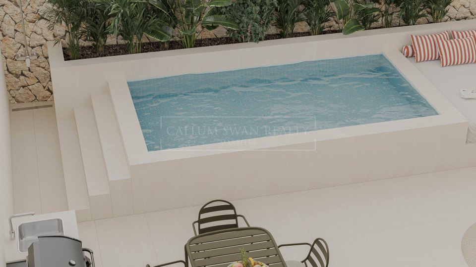 San Pedro de Alcantara, Beachside family home in San Pedro beach, walking distance to the beach and amenities