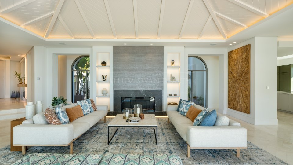 Benahavis, Spacious Villa with Exceptional Views in Monte Halcones, La Quinta