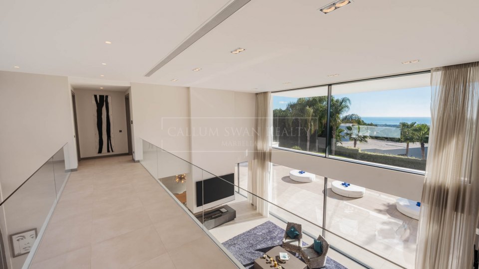 Benahavis, El Madroñal, Benahavís - Luxury Villa with Panoramic Mediterranean and Mountain Views