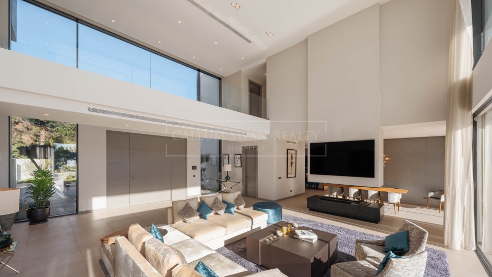 Benahavis, El Madroñal, Benahavís - Luxury Villa with Panoramic Mediterranean and Mountain Views