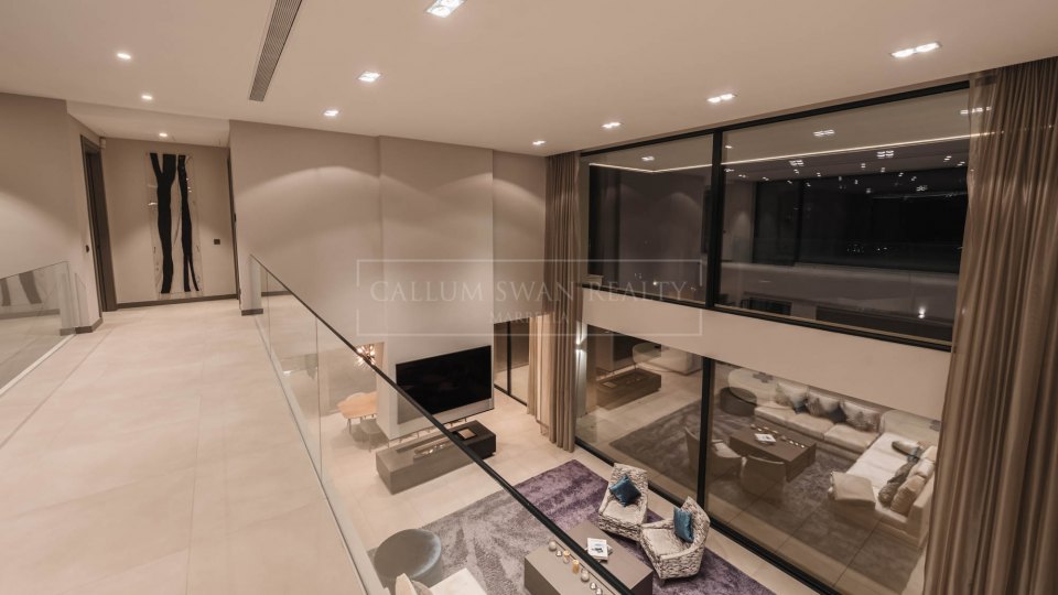 Benahavis, El Madroñal, Benahavís - Luxury Villa with Panoramic Mediterranean and Mountain Views