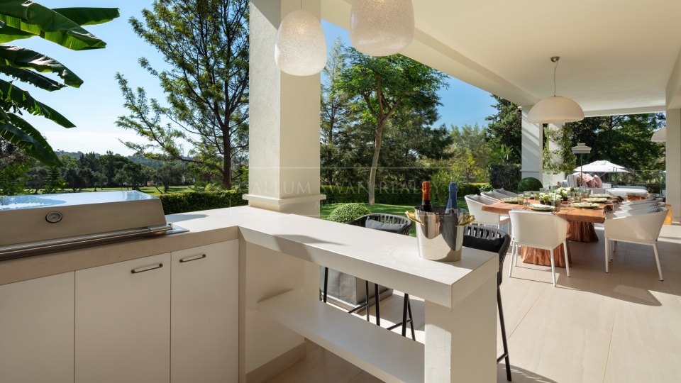 Nueva Andalucia, Villa de lujo en primera línea de golf en venta en Nueva Andalucía, Marbella