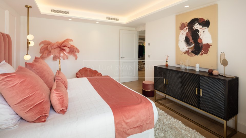 Nueva Andalucia, Villa de lujo en primera línea de golf en venta en Nueva Andalucía, Marbella