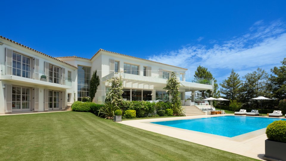 Nueva Andalucia, Villa de lujo en primera línea de golf en venta en Nueva Andalucía, Marbella