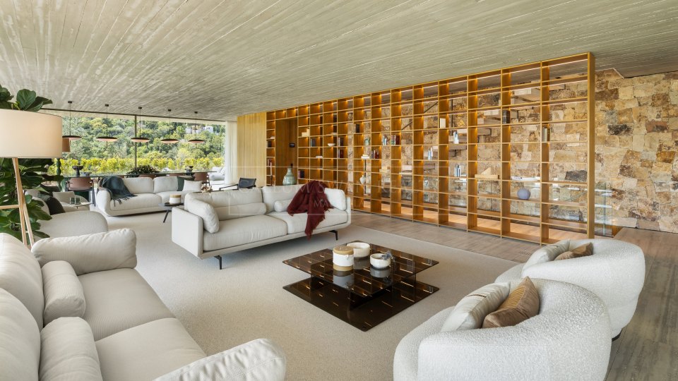Benahavis, Contemporary Mountain Retreat with Panoramic Views in El Madroñal