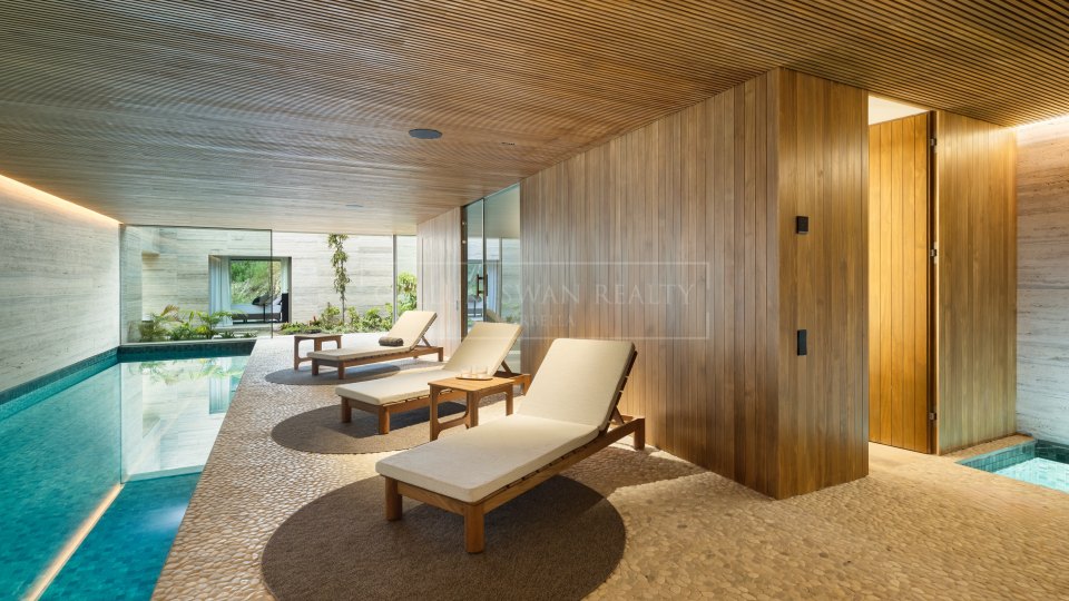 Benahavis, Contemporary Mountain Retreat with Panoramic Views in El Madroñal