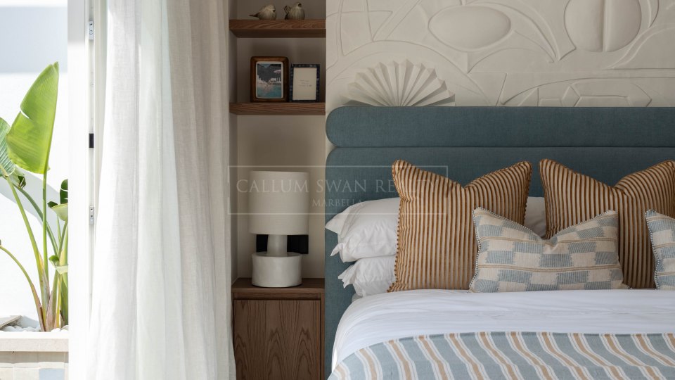 Marbella Golden Mile, Luxury Beachfront Home on Marbella’s Golden Mile