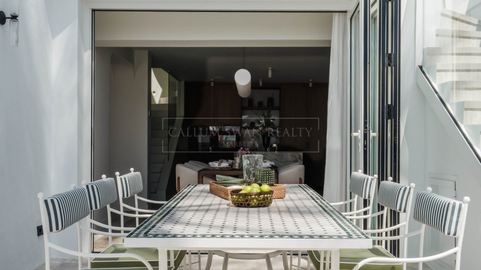 Marbella Golden Mile, Luxury Beachfront Home on Marbella’s Golden Mile