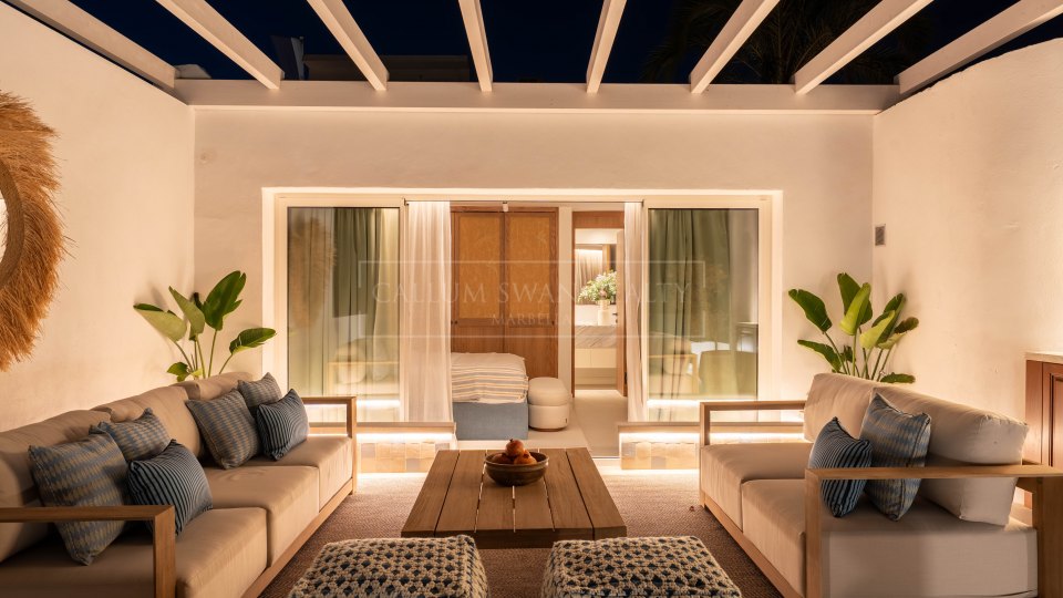 Marbella Golden Mile, Luxury Beachfront Home on Marbella’s Golden Mile