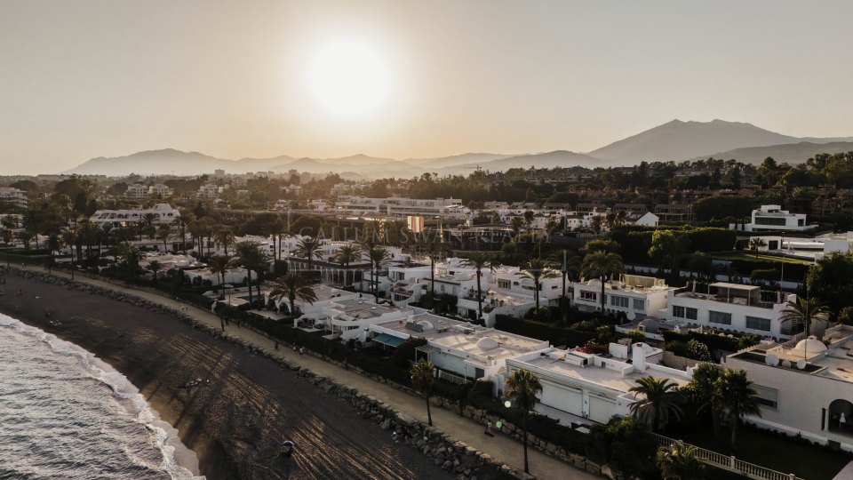 Marbella Golden Mile, Luxury Beachfront Home on Marbella’s Golden Mile