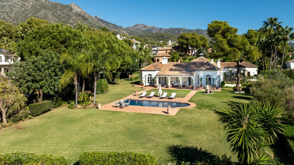 Marbella Golden Mile, Villa méditerranéenne traditionnelle à Altos Reales, Marbella