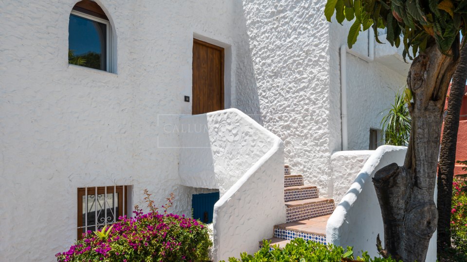 Nueva Andalucia, Penthouse duplex rénové à vendre à Nueva Andalucía, Marbella