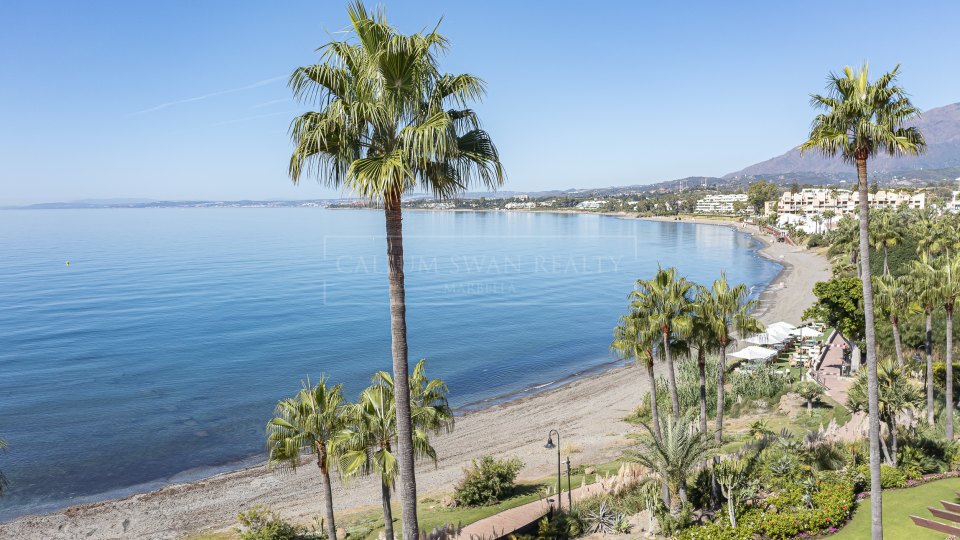 Estepona, Renovated Beachfront Penthouse for Sale in Cabo Bermejo, Estepona