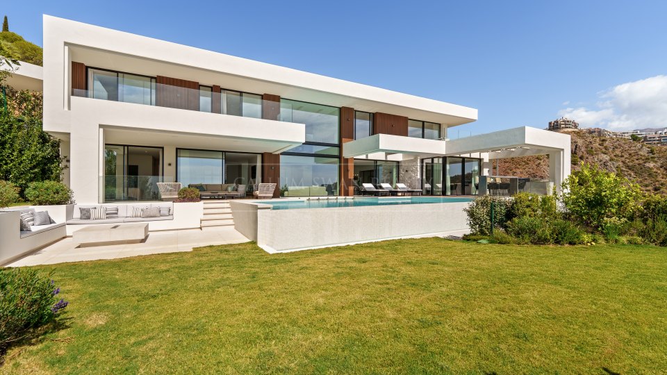 Benahavis, Elegante villa moderna con vista al valle en Lomas de La Quinta, Benahavís