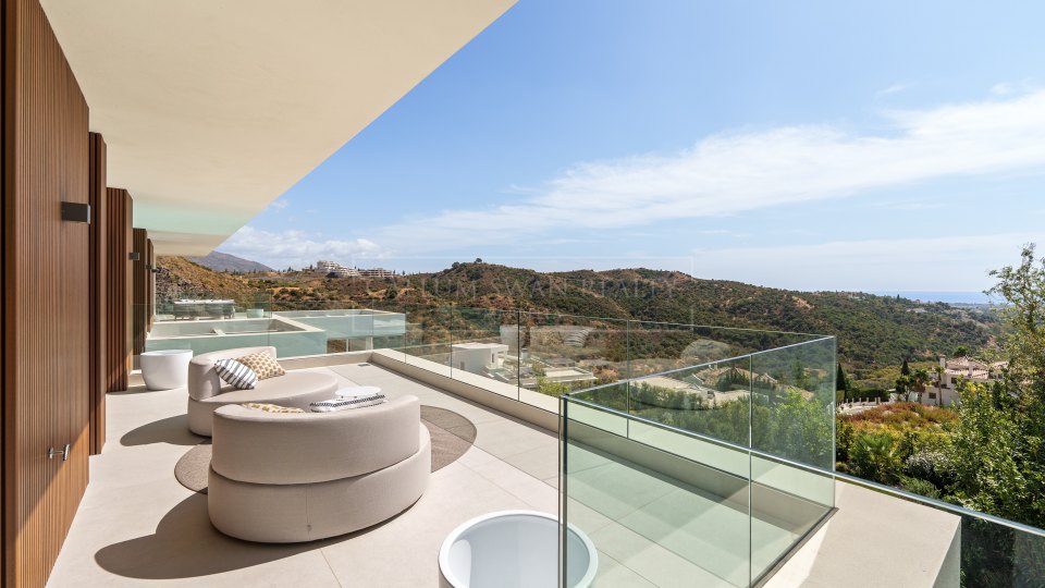 Benahavis, Elegante villa moderna con vista al valle en Lomas de La Quinta, Benahavís
