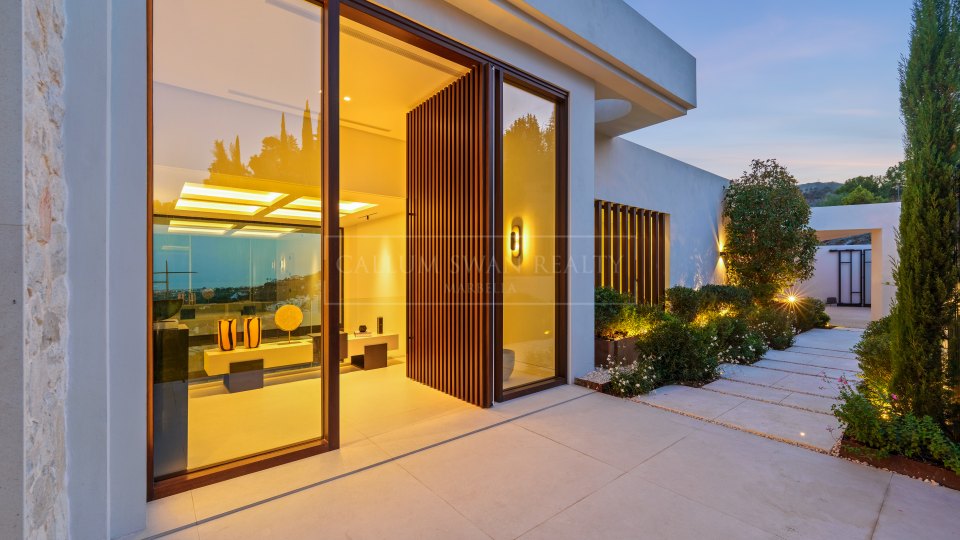 Benahavis, Elegante villa moderna con vista al valle en Lomas de La Quinta, Benahavís
