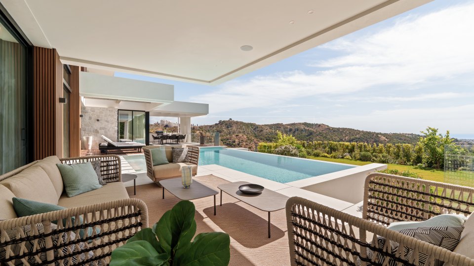 Benahavis, Elegante villa moderna con vista al valle en Lomas de La Quinta, Benahavís