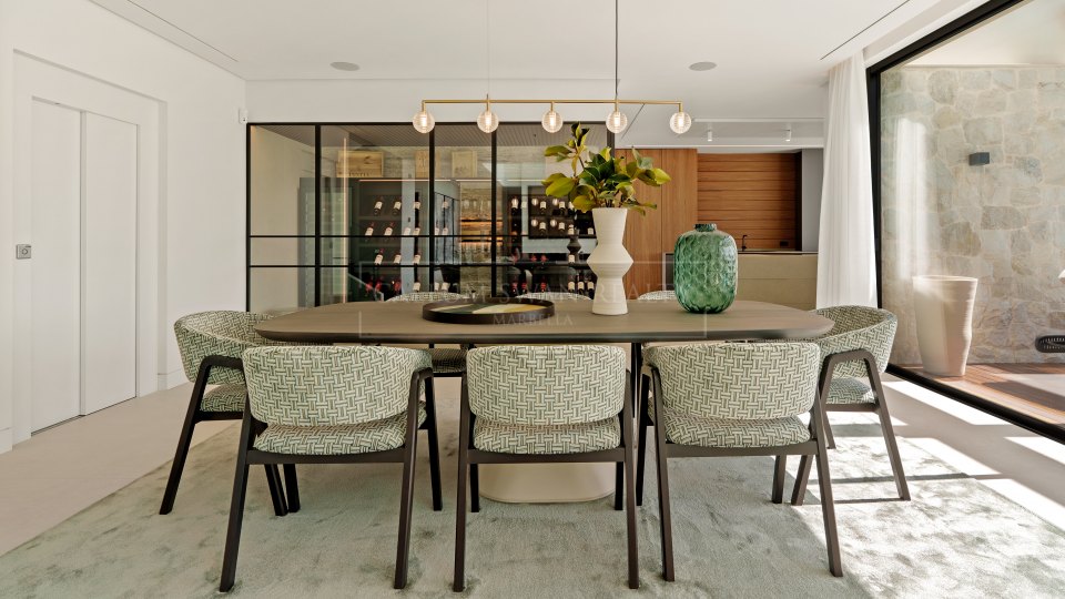 Benahavis, Elegante villa moderna con vista al valle en Lomas de La Quinta, Benahavís