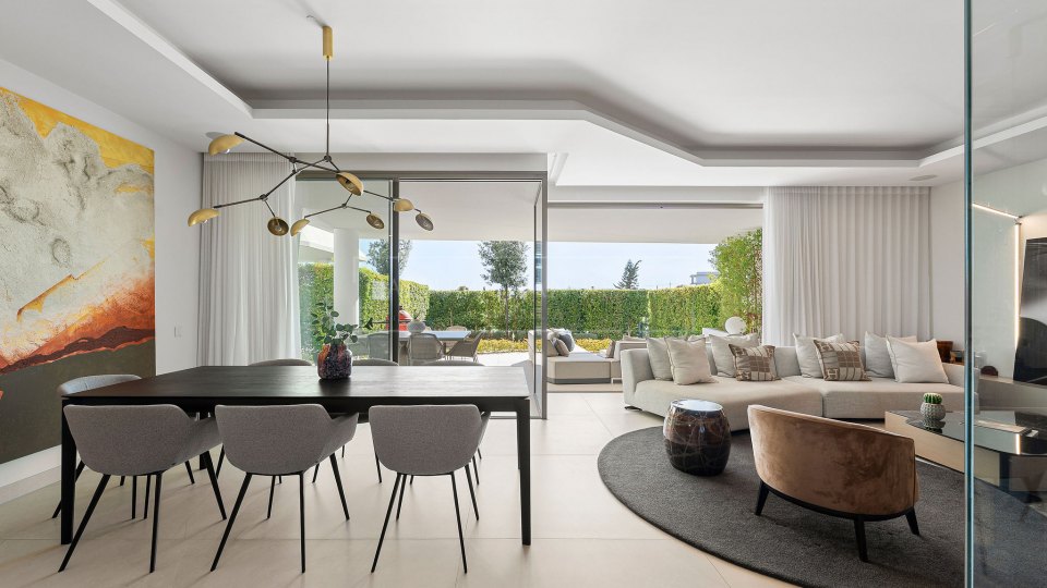 Nueva Andalucia, Villa contemporánea con vistas panorámicas en venta en el Valle del Golf de Marbella