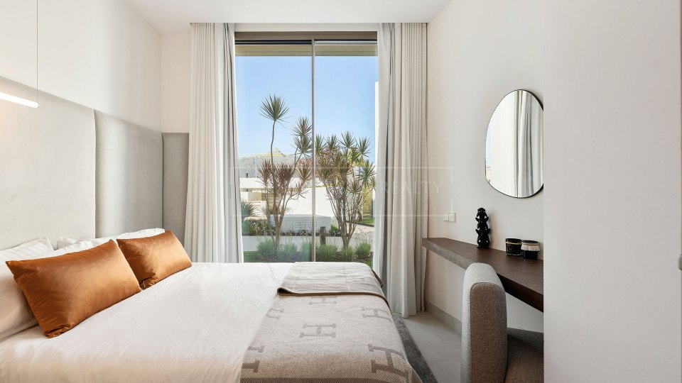 Nueva Andalucia, Villa contemporánea con vistas panorámicas en venta en el Valle del Golf de Marbella