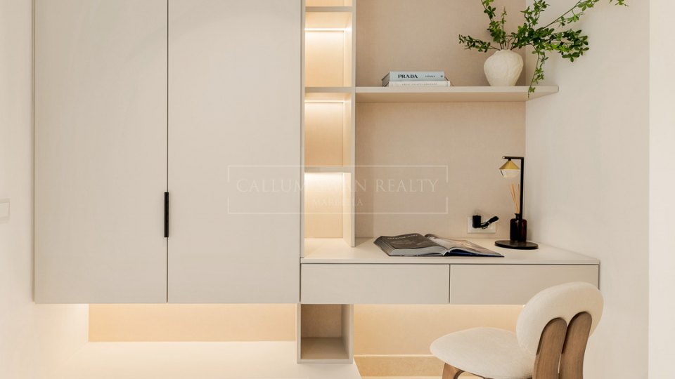 Estepona, Penthouse de luxe en bord de mer avec vue sur la mer à Bahía del Velerín, Estepona