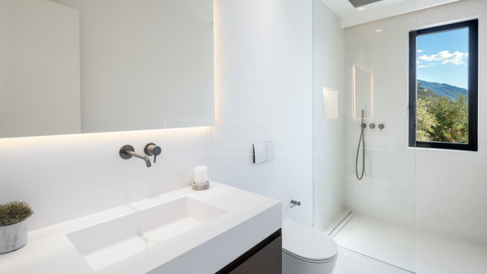 Benahavis, Villa Moderna en Venta en Lomas de la Quinta, Benahavis