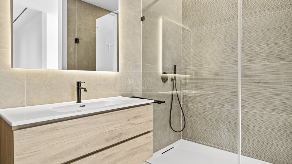 Benahavis, Brand New Villa in La Alqueria, Benahavis