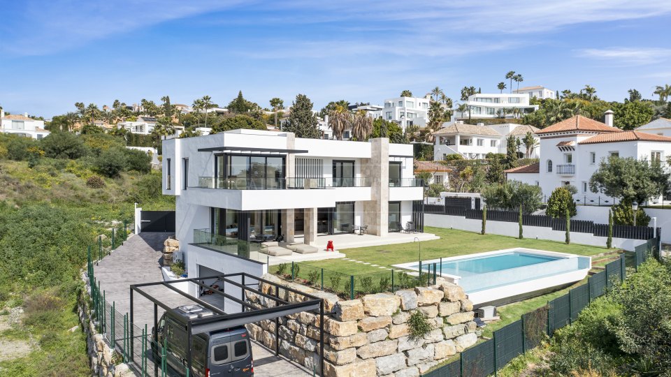 Benahavis, Brand New Villa in La Alqueria, Benahavis