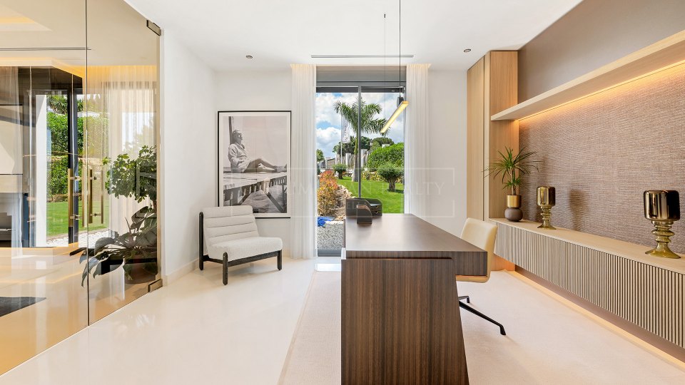 Marbella Golden Mile, New Contemporary Residence in Sierra Blanca