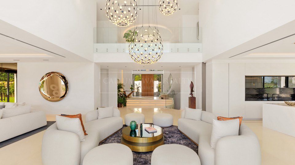 Marbella Golden Mile, New Contemporary Residence in Sierra Blanca
