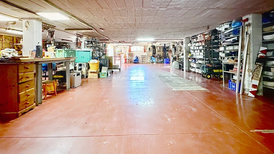 Nueva Andalucia, Villa de Estilo Andaluz en Amplia Parcela en Ubicación Privilegiada – Atalaya Río Verde