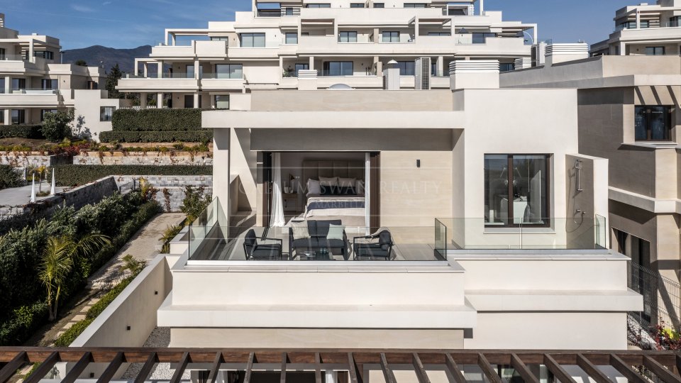 Estepona, Villa en venta frente al mar en Estepona - Nueva Milla de Oro