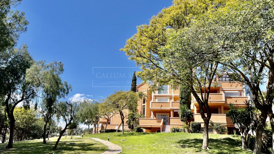 Nueva Andalucia, Ático Dúplex en Venta en Andalucía Alta - Vistas al Mar y a la Montaña en Nueva Andalucía