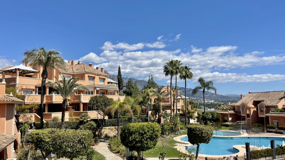 Nueva Andalucia, Ático Dúplex en Venta en Andalucía Alta - Vistas al Mar y a la Montaña en Nueva Andalucía