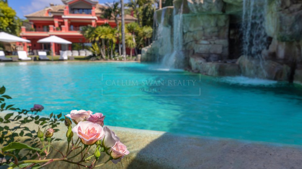 Marbella Golden Mile, Prime Beachfront Villa on Marbella’s Golden Mile