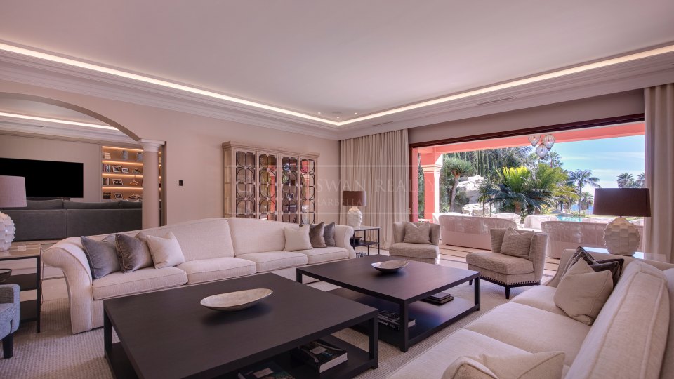 Marbella Golden Mile, Prime Beachfront Villa on Marbella’s Golden Mile