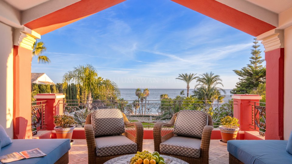 Marbella Golden Mile, Prime Beachfront Villa on Marbella’s Golden Mile