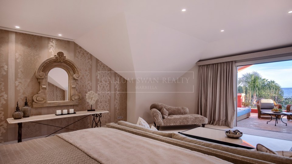 Marbella Golden Mile, Prime Beachfront Villa on Marbella’s Golden Mile