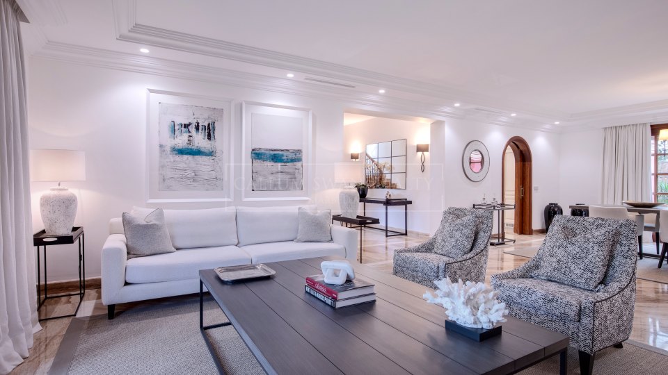 Marbella Golden Mile, Prime Beachfront Villa on Marbella’s Golden Mile