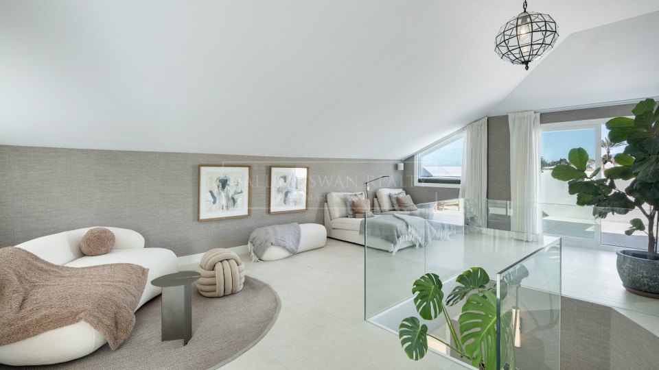 Marbella Golden Mile, Charmant duplex penthouse à vendre sur la Mille d’Or