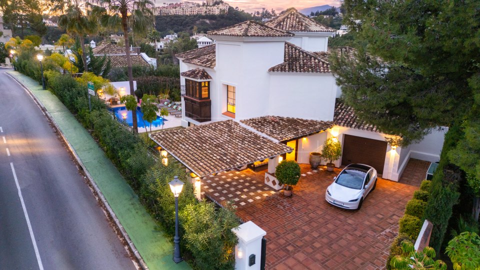 Benahavis, Encantadora villa en las colinas de La Quinta