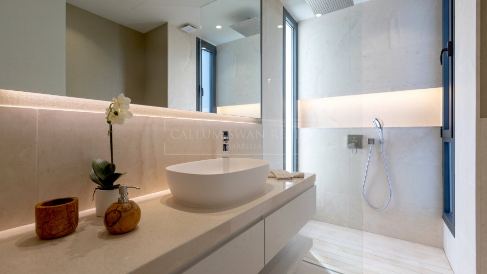 Marbella Golden Mile, Maison de luxe contemporaine à vendre à Lomas del Virrey, Golden Mile