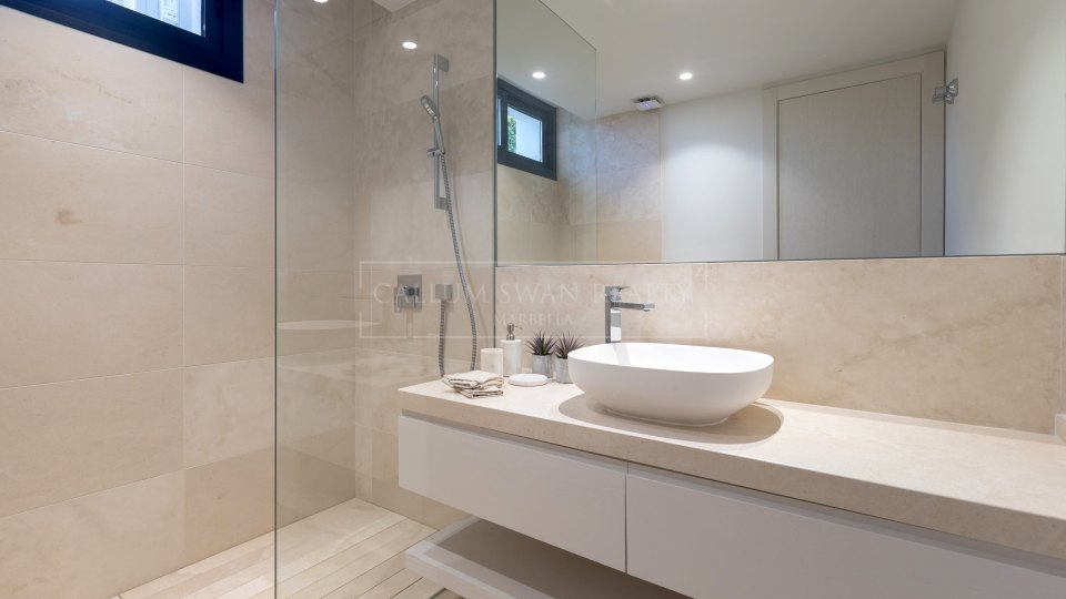 Marbella Golden Mile, Maison de luxe contemporaine à vendre à Lomas del Virrey, Golden Mile