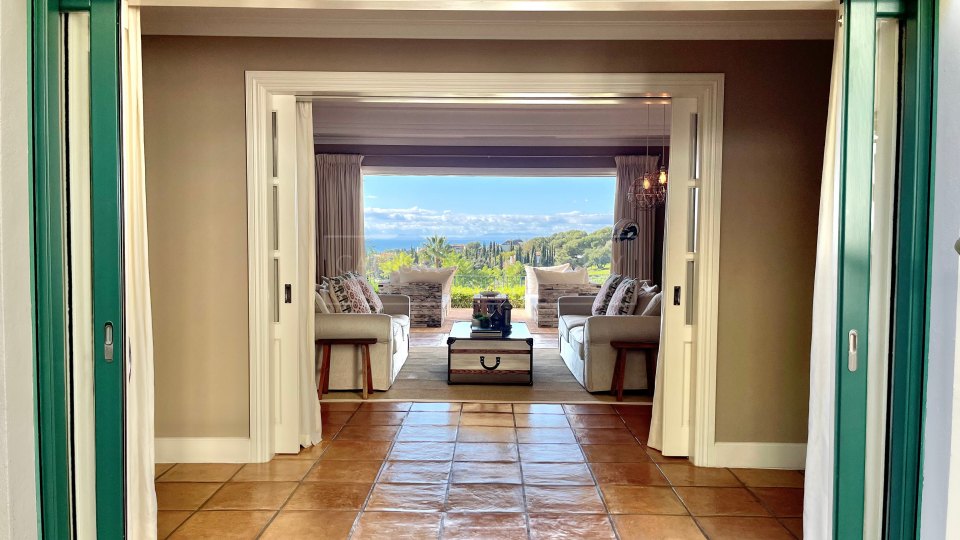 Marbella Golden Mile, Luxury Villa in Cascada de Camojan, Marbella Golden Mile