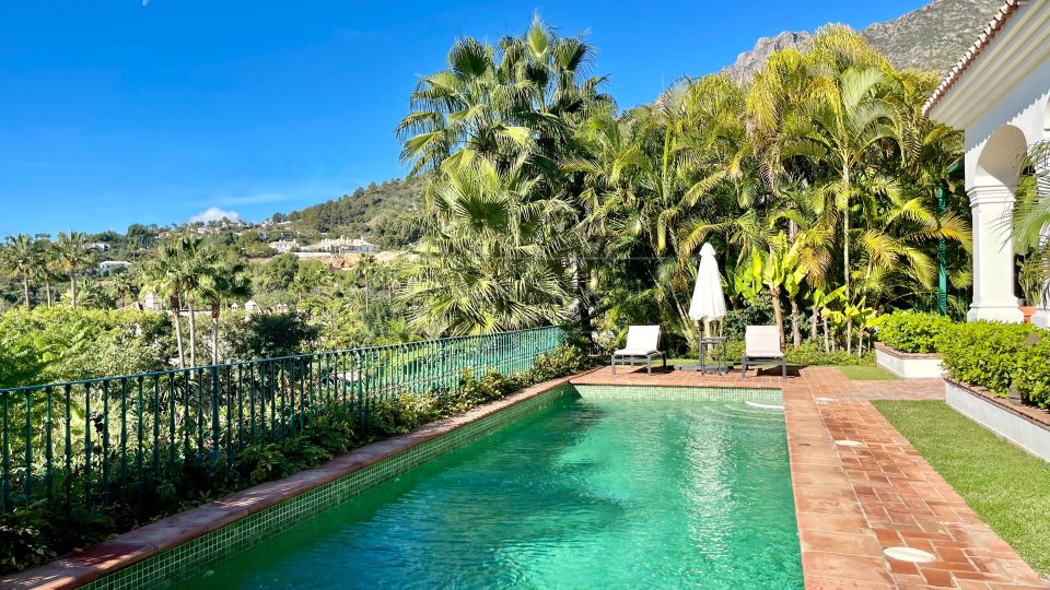 Marbella Golden Mile, Luxury Villa in Cascada de Camojan, Marbella Golden Mile