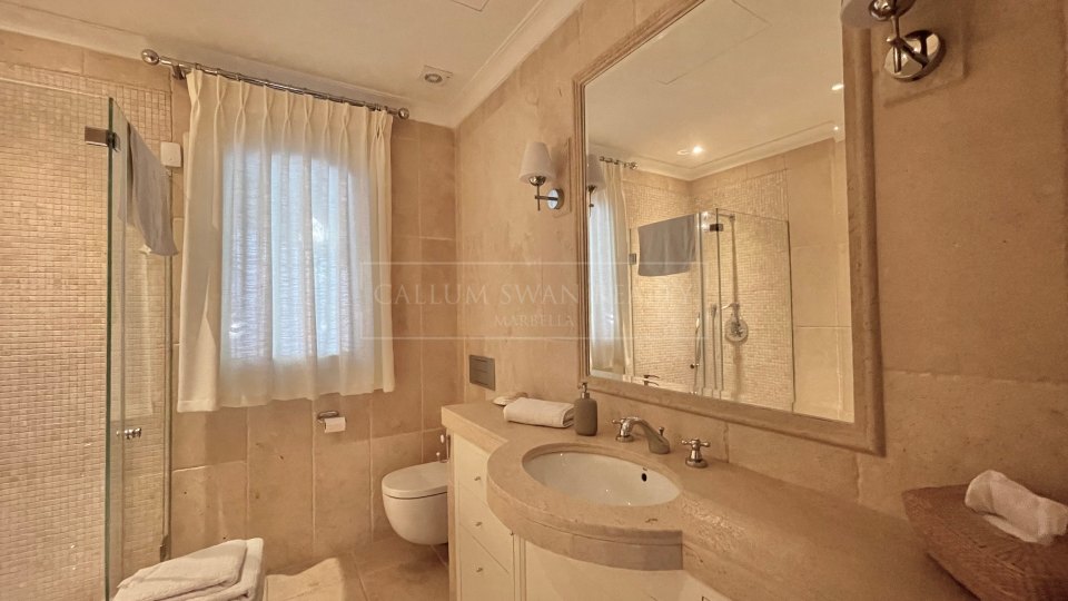 Marbella Golden Mile, Luxury Villa in Cascada de Camojan, Marbella Golden Mile