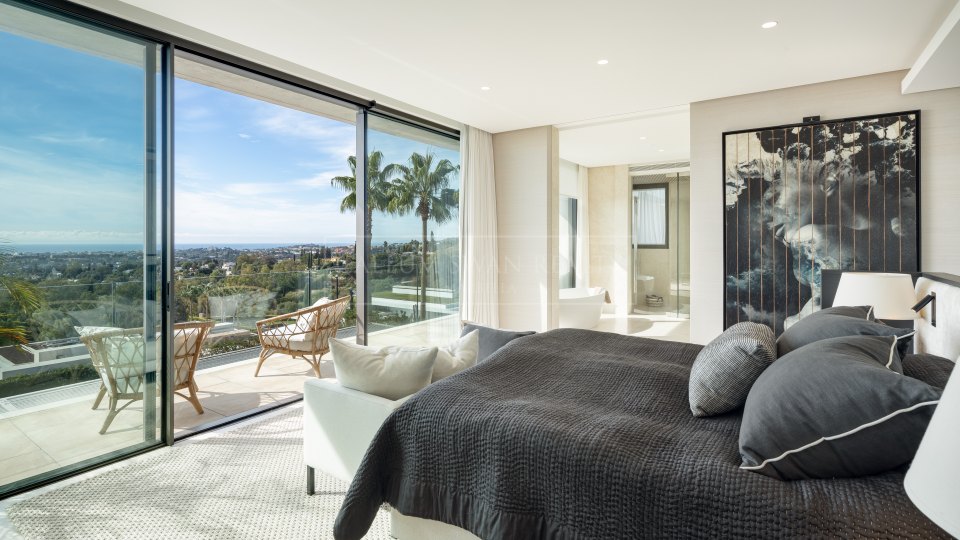 Benahavis, Villa con impresionantes vistas al mar en urbanización cerrada en La Quinta