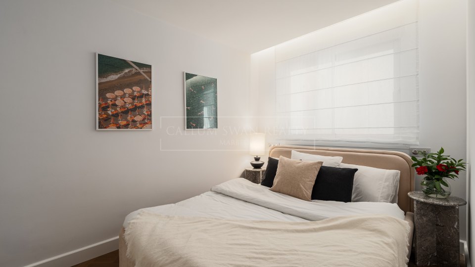 Marbella Golden Mile, Appartement en bord de mer récemment rénové à Coral Beach, Golden Mile